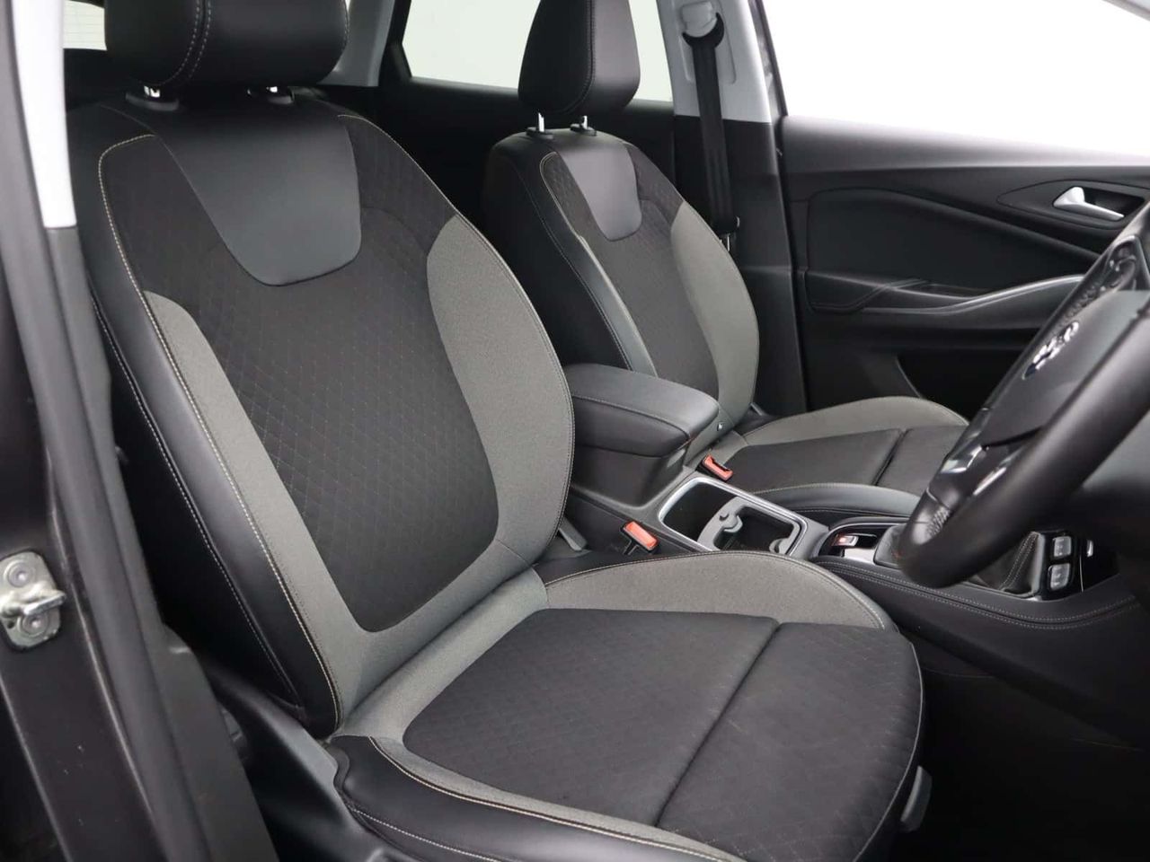 Vauxhall Grandland X 