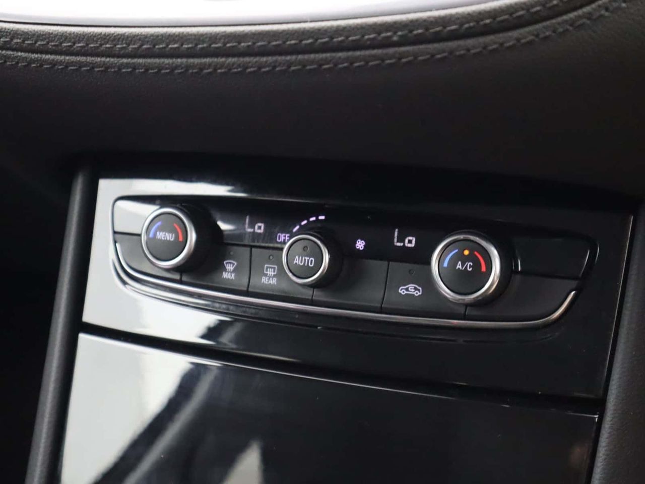 Vauxhall Grandland X 
