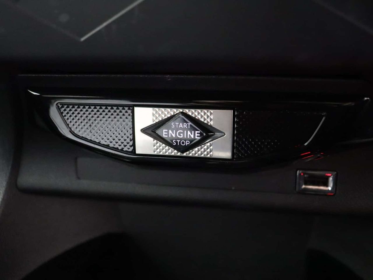 DS AUTOMOBILES DS 3 CROSSBACK