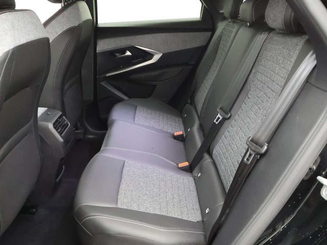 Peugeot E-3008