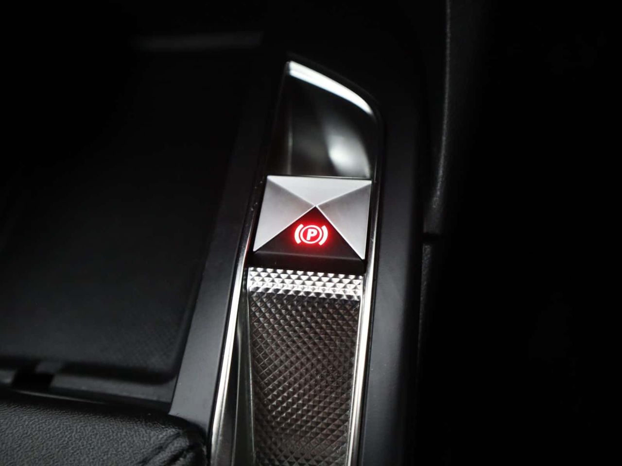DS AUTOMOBILES DS 3 CROSSBACK 