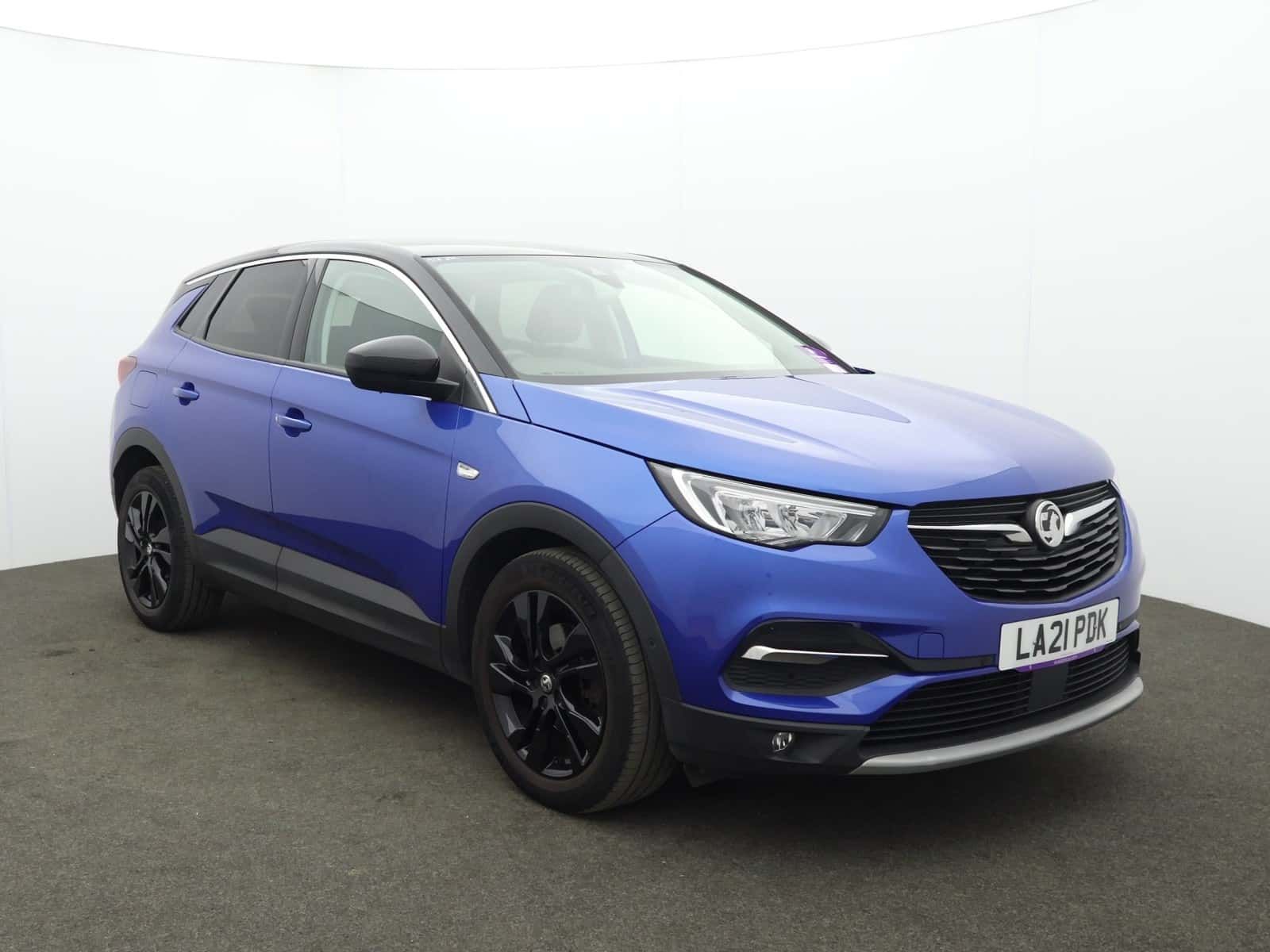 Vauxhall Grandland X listing photo