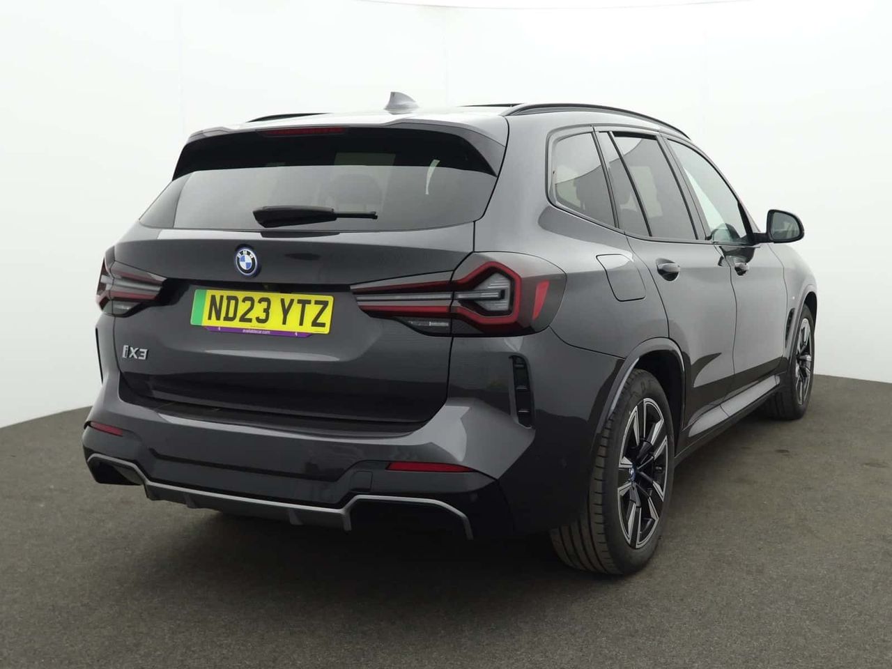 BMW iX3