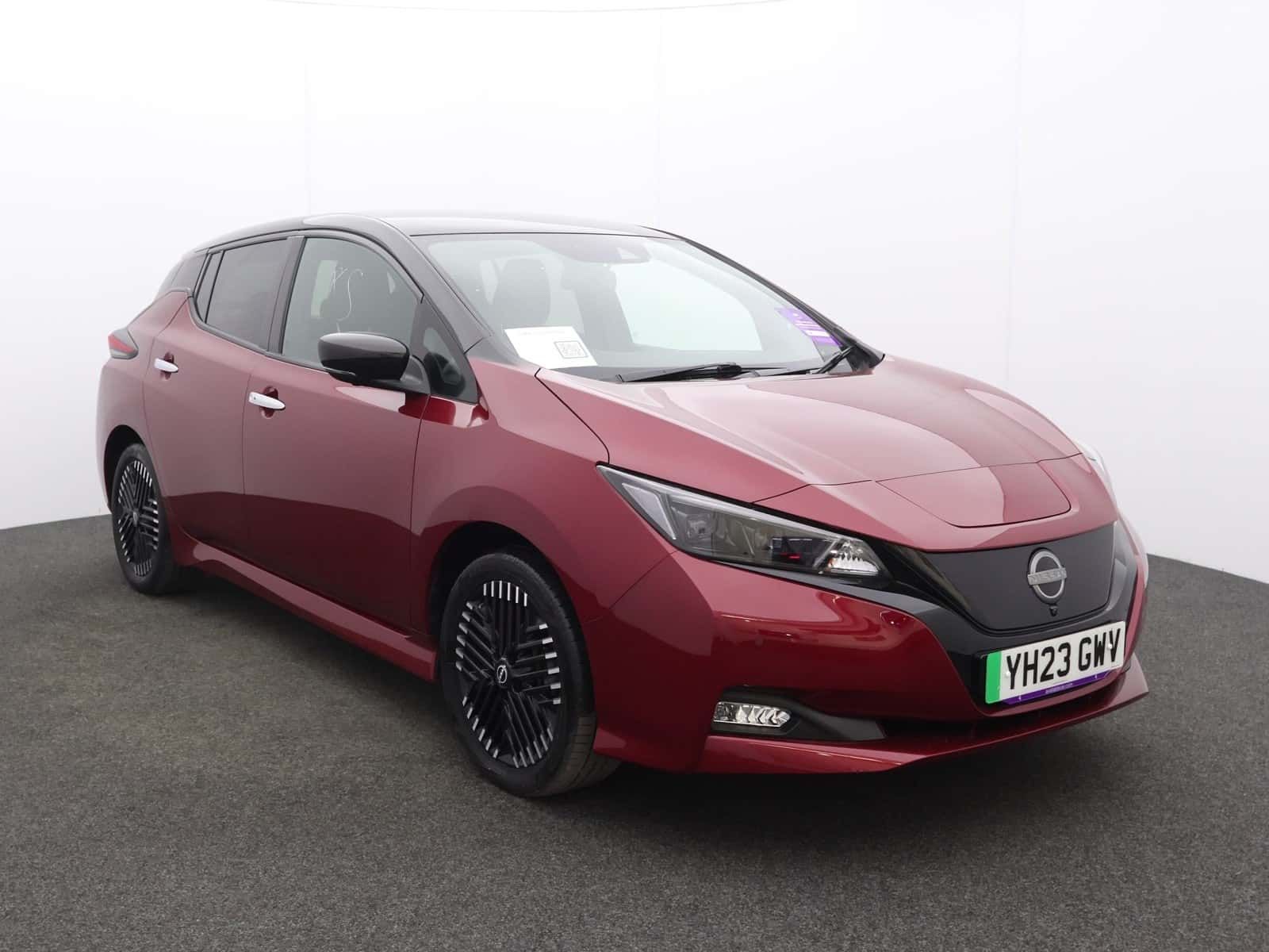 Nissan Leaf listing photo