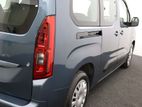 Vauxhall Combo-e Life 