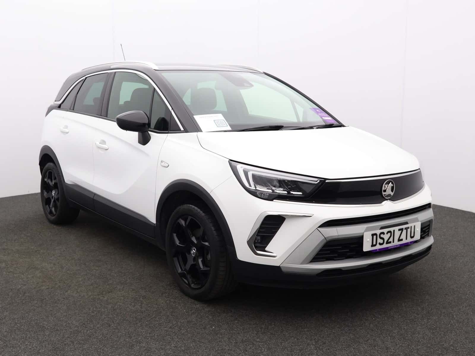 Vauxhall Crossland listing photo