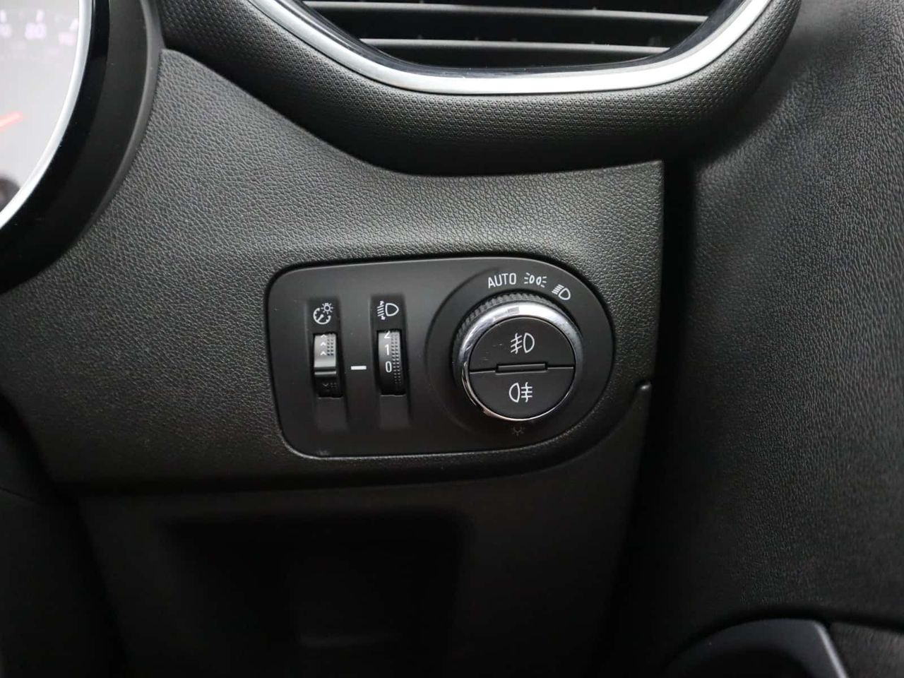 Vauxhall Crossland X 