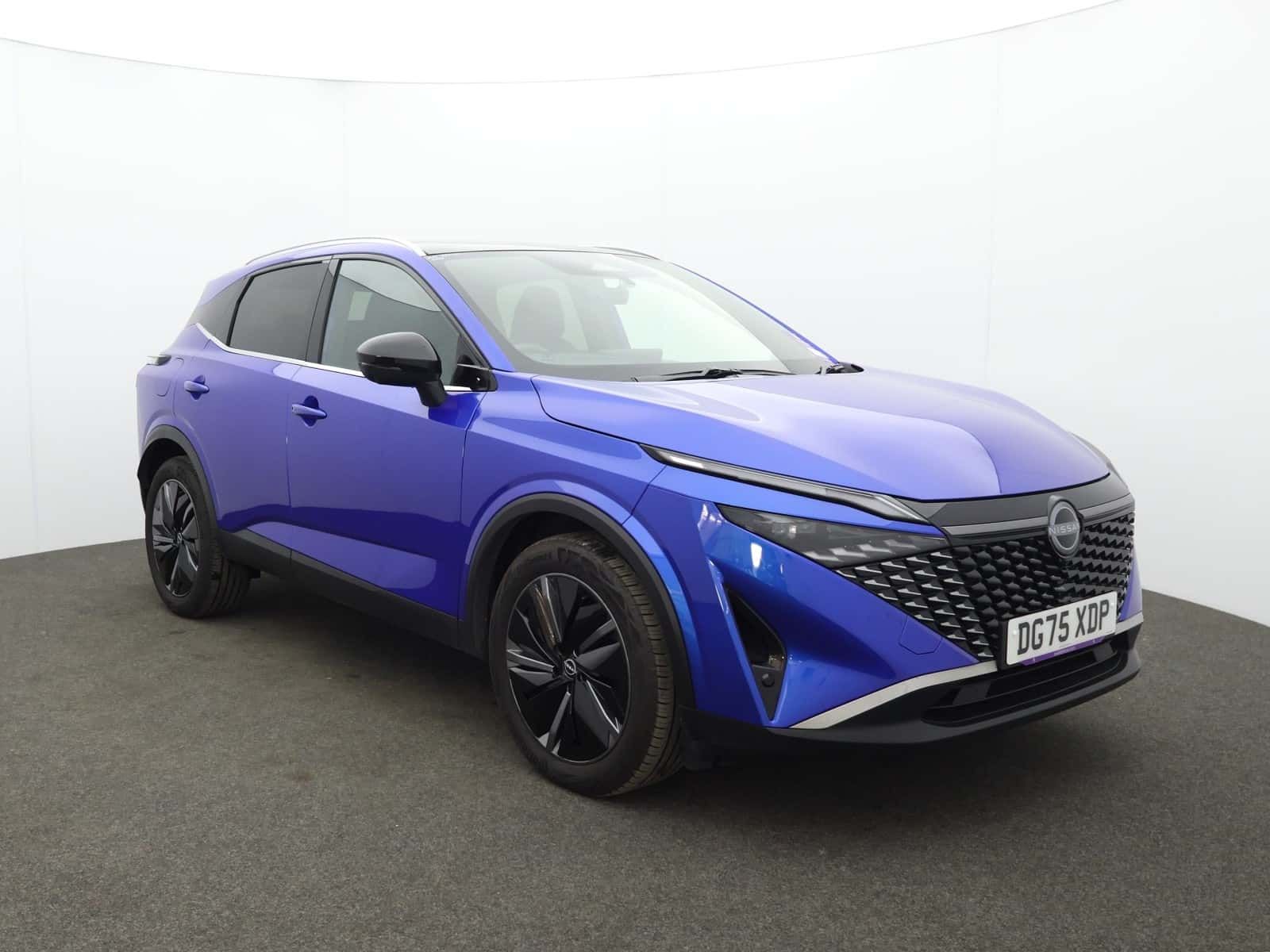 Nissan Qashqai listing photo