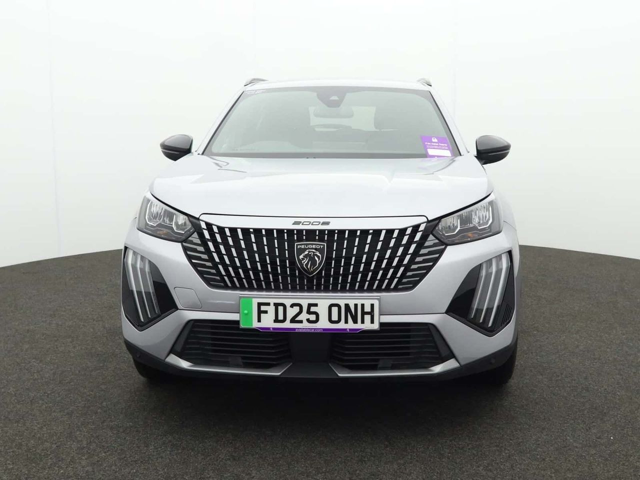 Peugeot E-2008