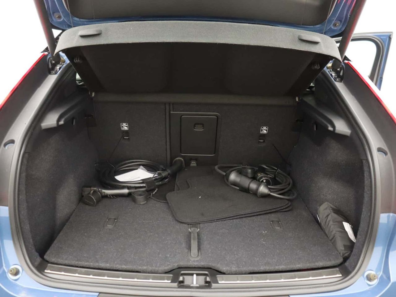 Volvo C40 