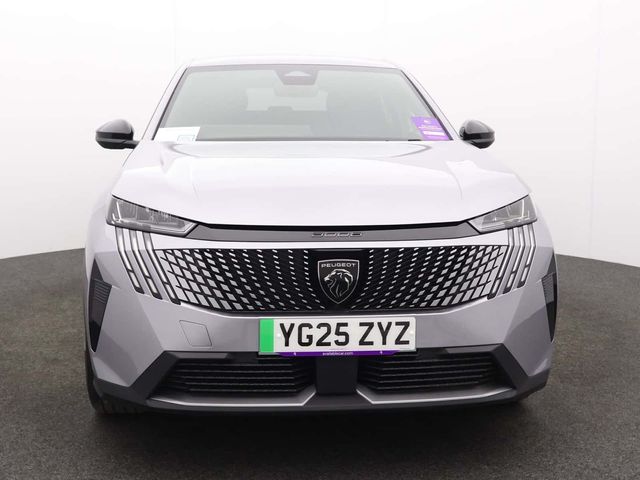 Peugeot E-3008