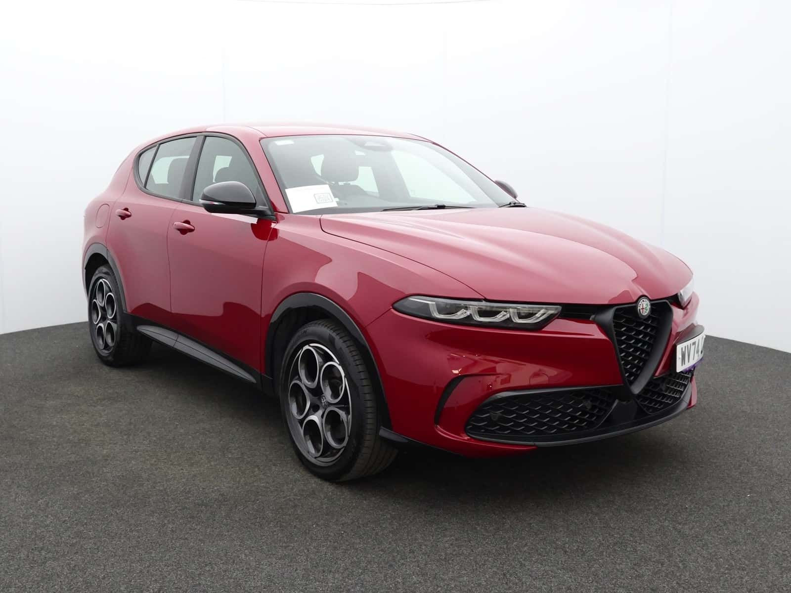 Alfa Romeo Tonale listing photo
