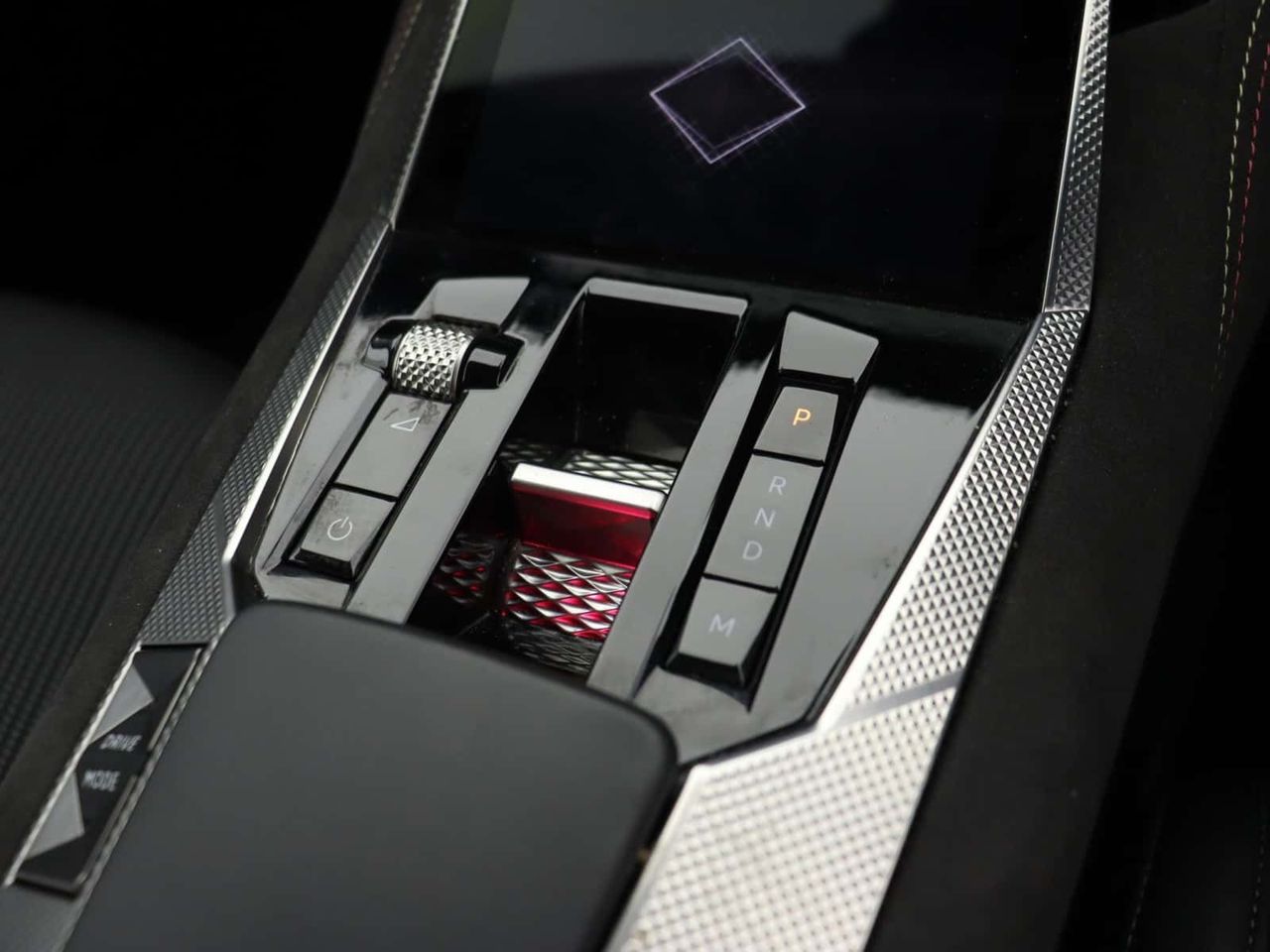 DS AUTOMOBILES DS 4