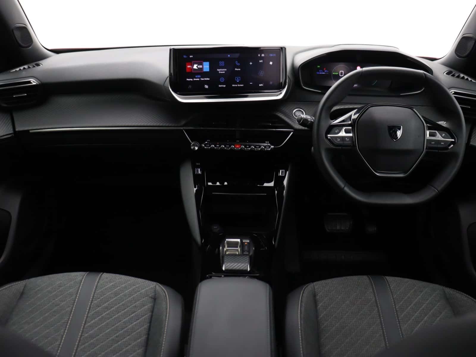 Peugeot E-2008