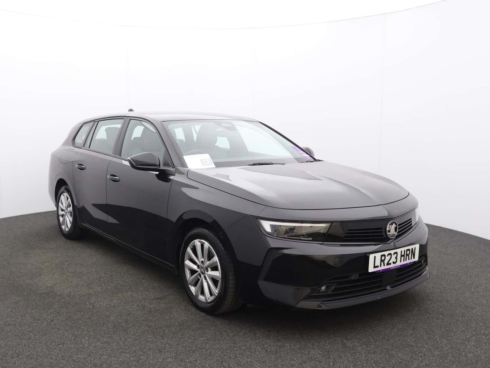 Vauxhall Astra listing photo