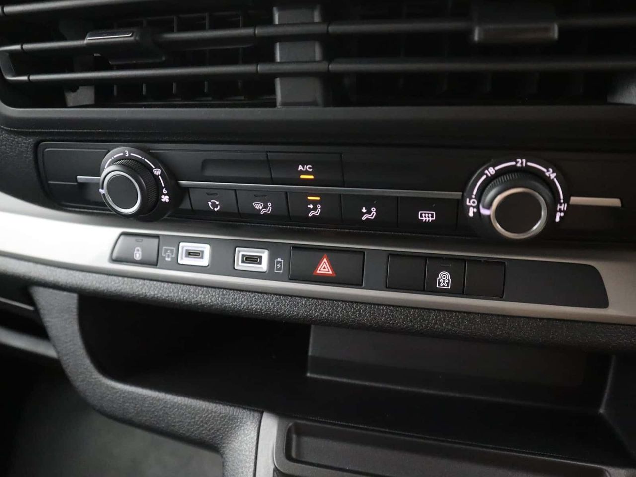 Vauxhall Vivaro Life Electric 