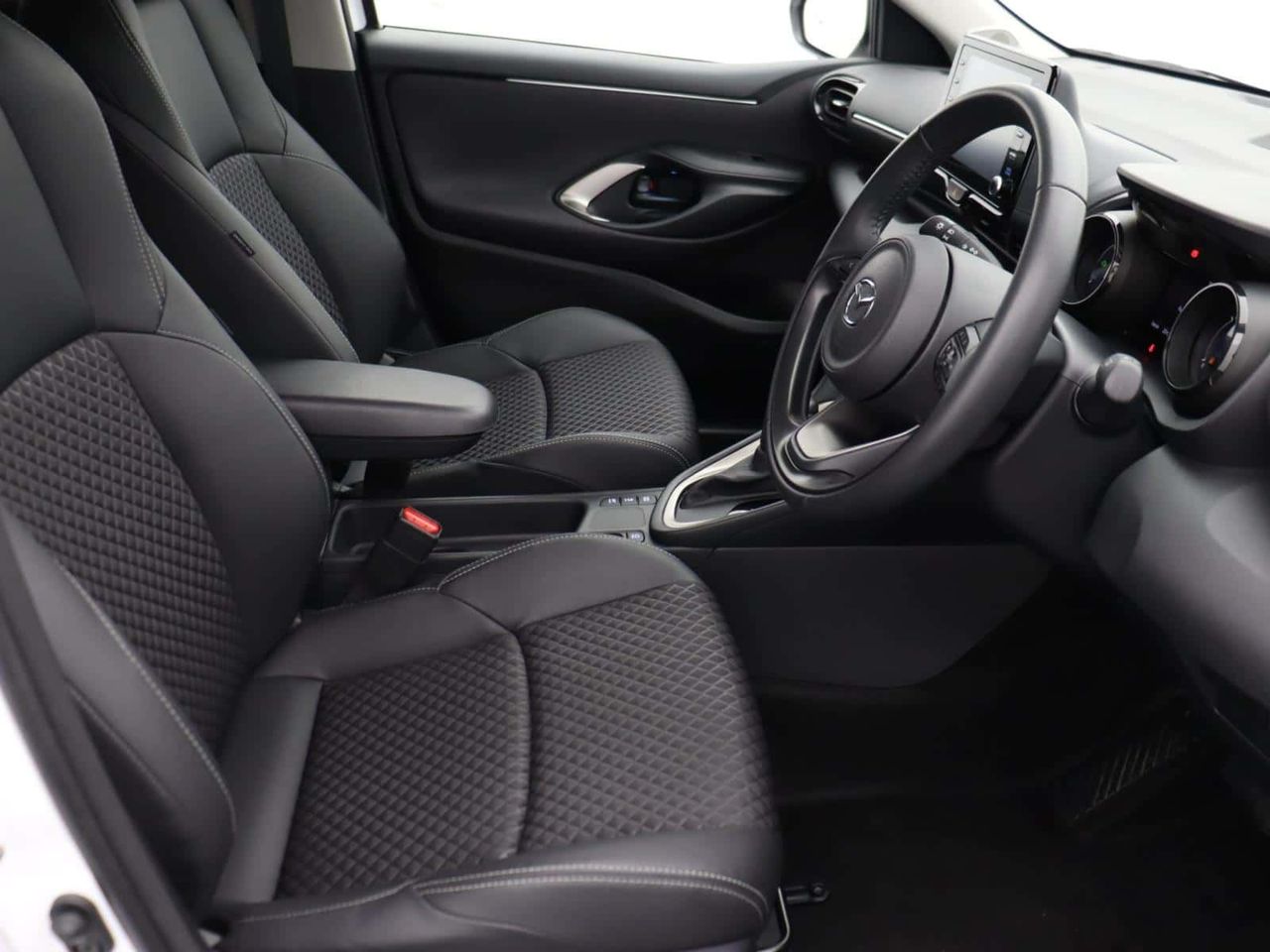 Mazda Mazda2 HYBRID 