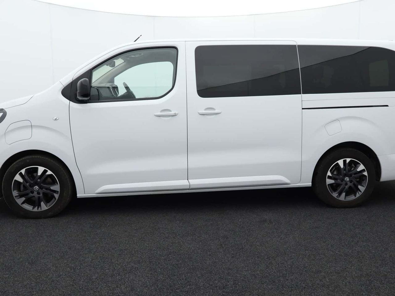 Vauxhall Vivaro Life Electric 