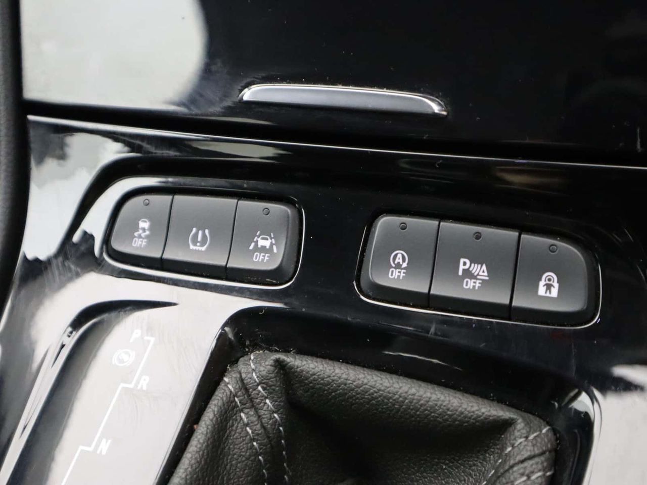 Vauxhall Grandland X 