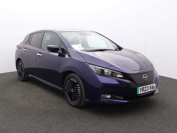 2023 NISSAN LEAF NISSAN LEAF 110KW N CONNECTA 39KWH 5DR AUTO AUTOMATIC ELECTRIC 11,005 04... photo