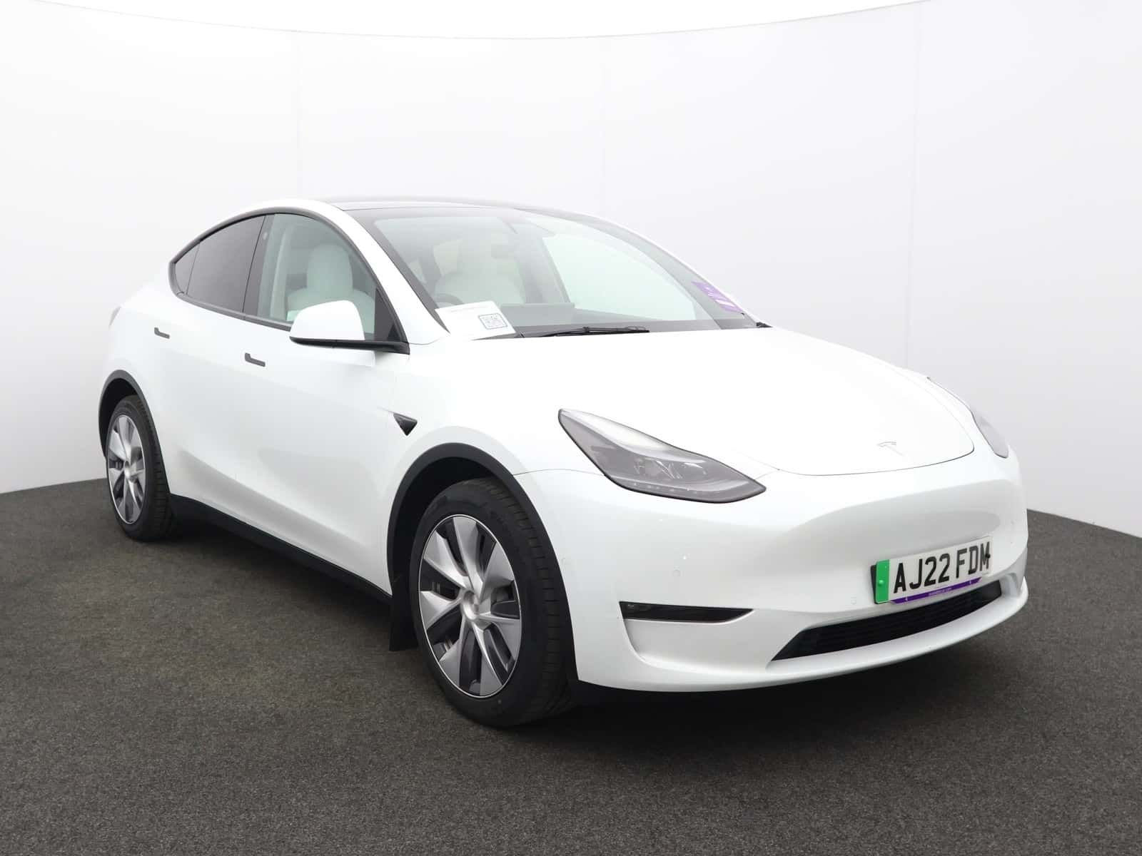 Tesla Model Y dealer public-web source image
