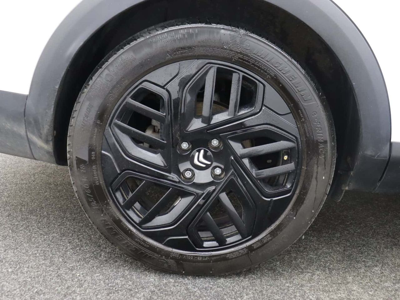 Citroen e-C4 X