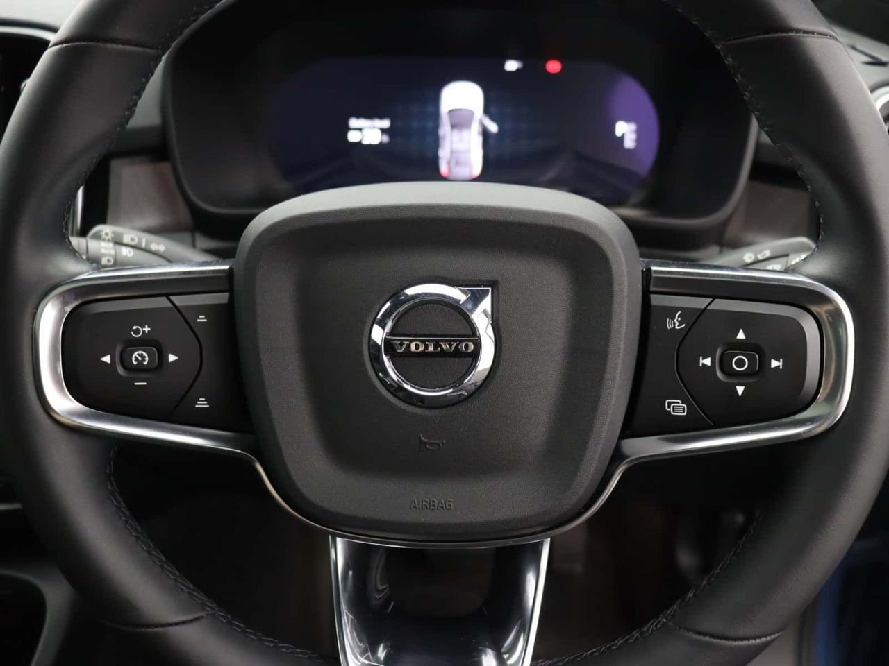Volvo C40 