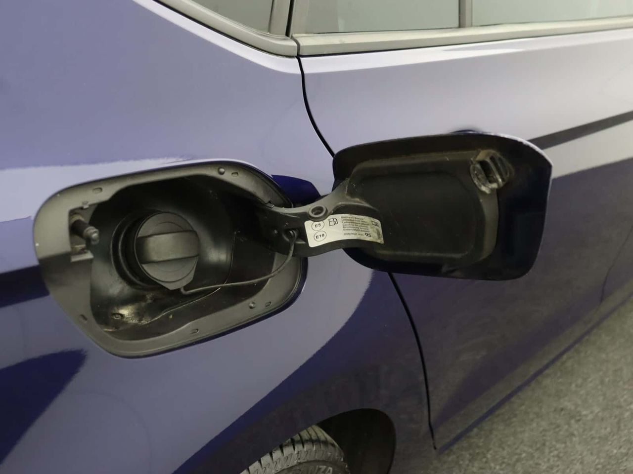 Volkswagen Golf SV 