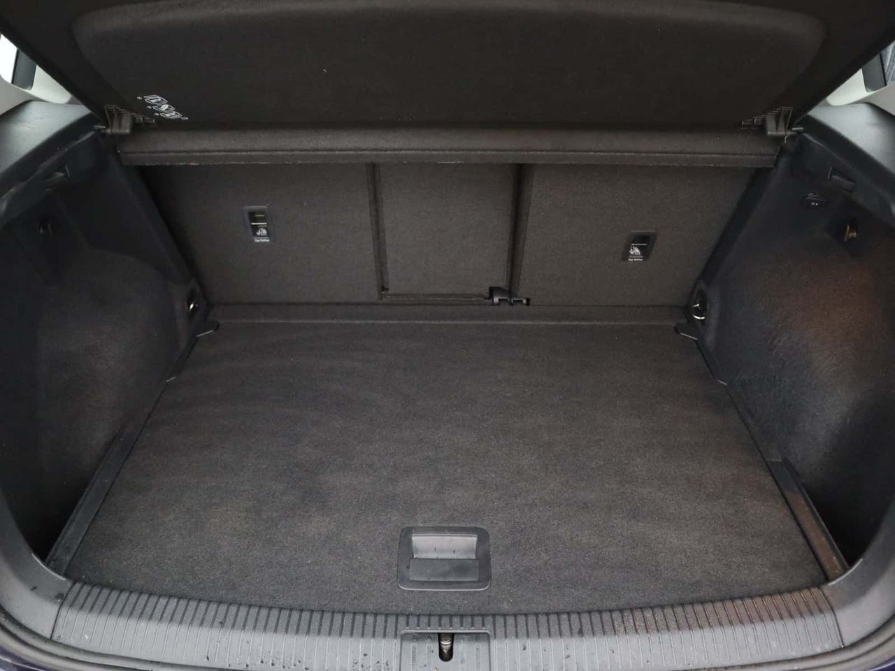 Volkswagen Golf SV 