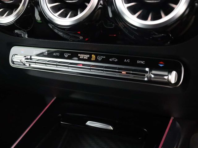 Mercedes-Benz B Class