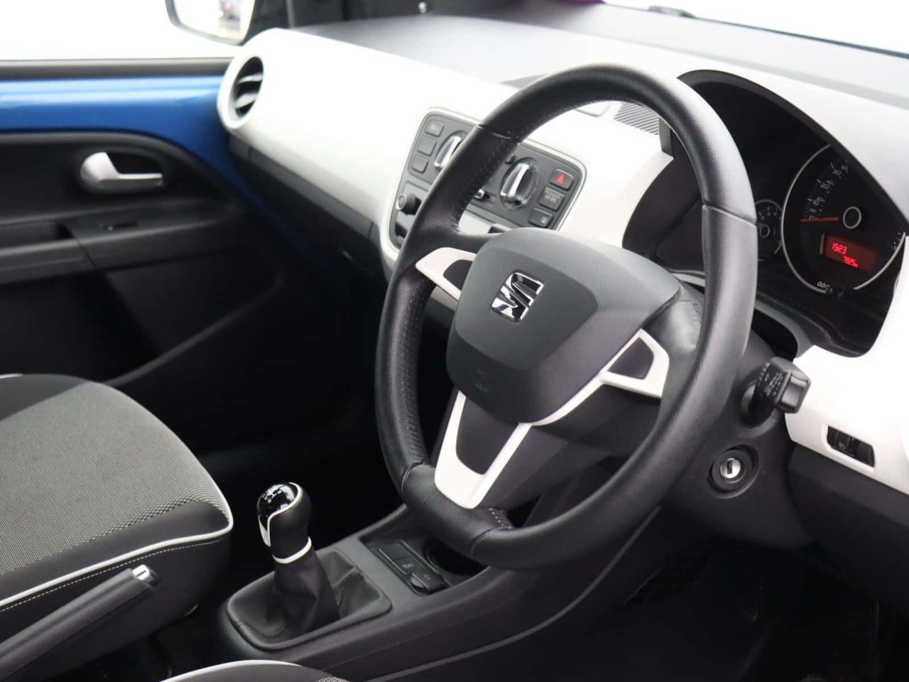 SEAT Mii