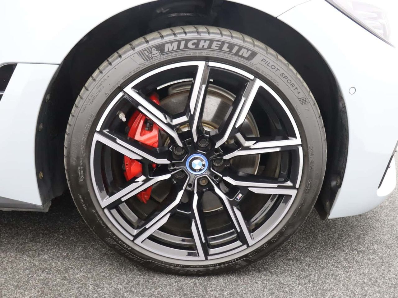 BMW i4 
