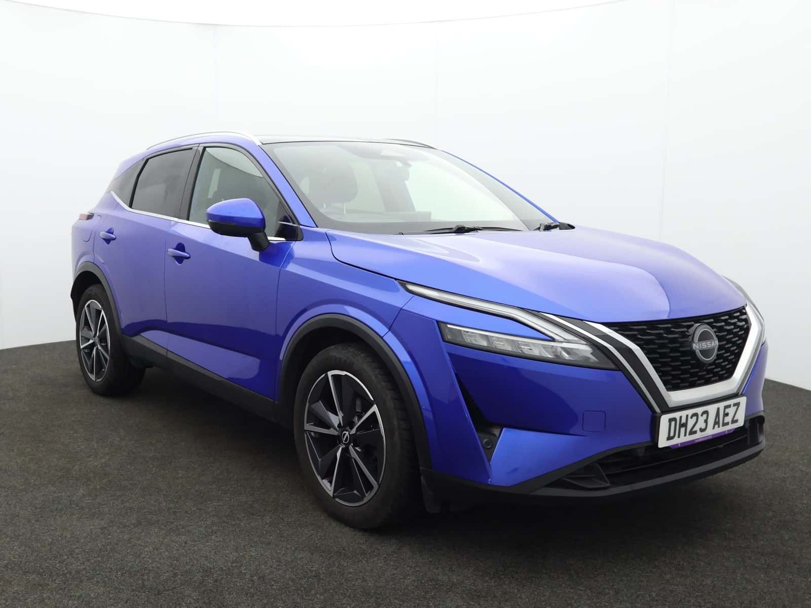 Nissan Qashqai listing photo