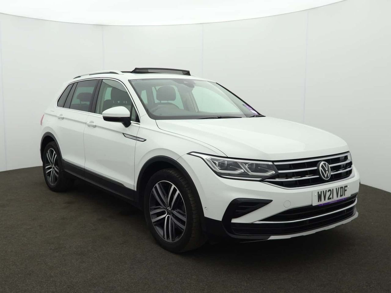 2021 VOLKSWAGEN TIGUAN