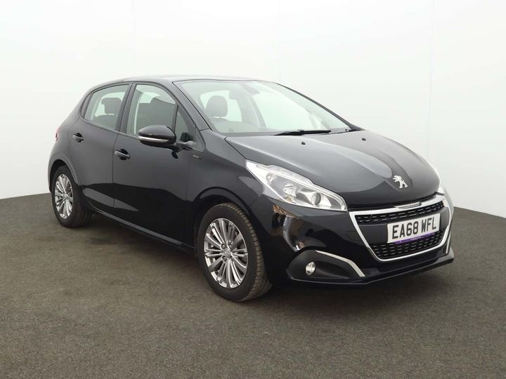 2018 PEUGEOT 208 PEUGEOT 208 1.2 PURETECH 82 SIGNATURE 5DR MANUAL PETROL 16,797 10 2018... photo