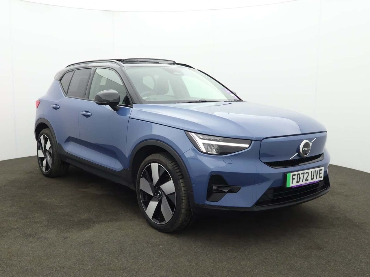 2023 Volvo XC40