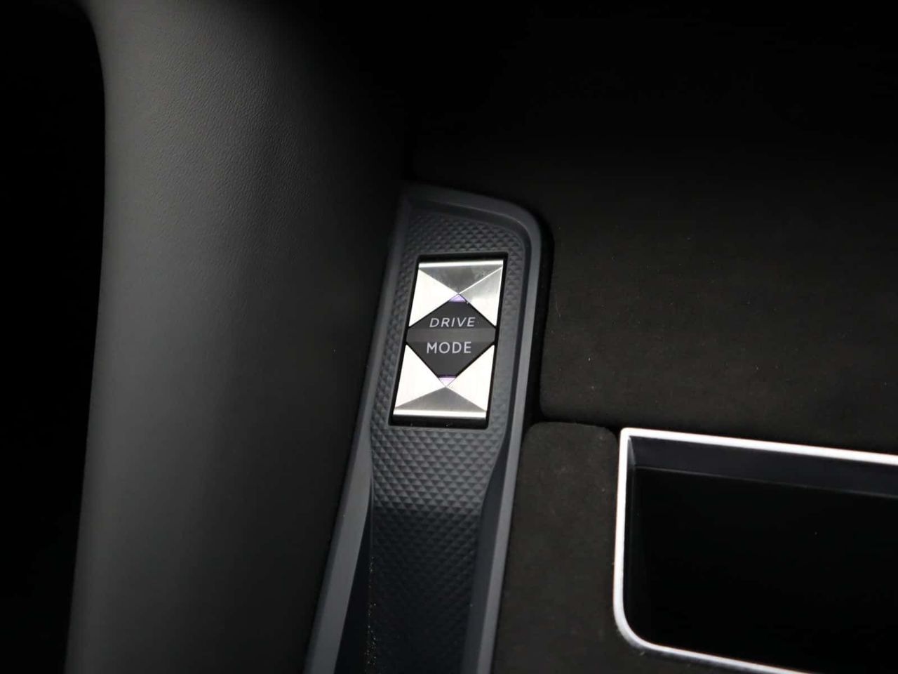DS AUTOMOBILES DS 9 