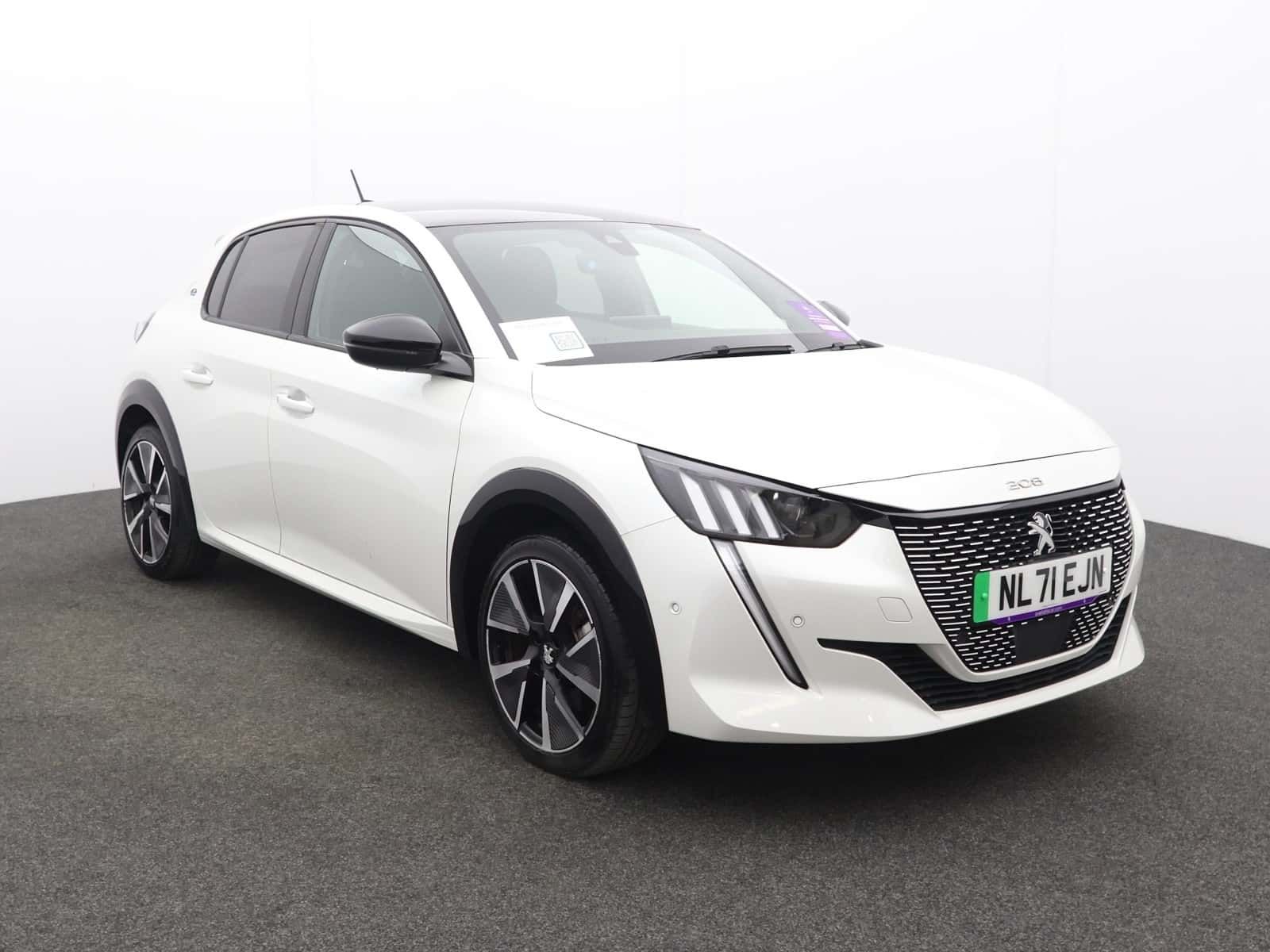 Peugeot E-208 listing photo