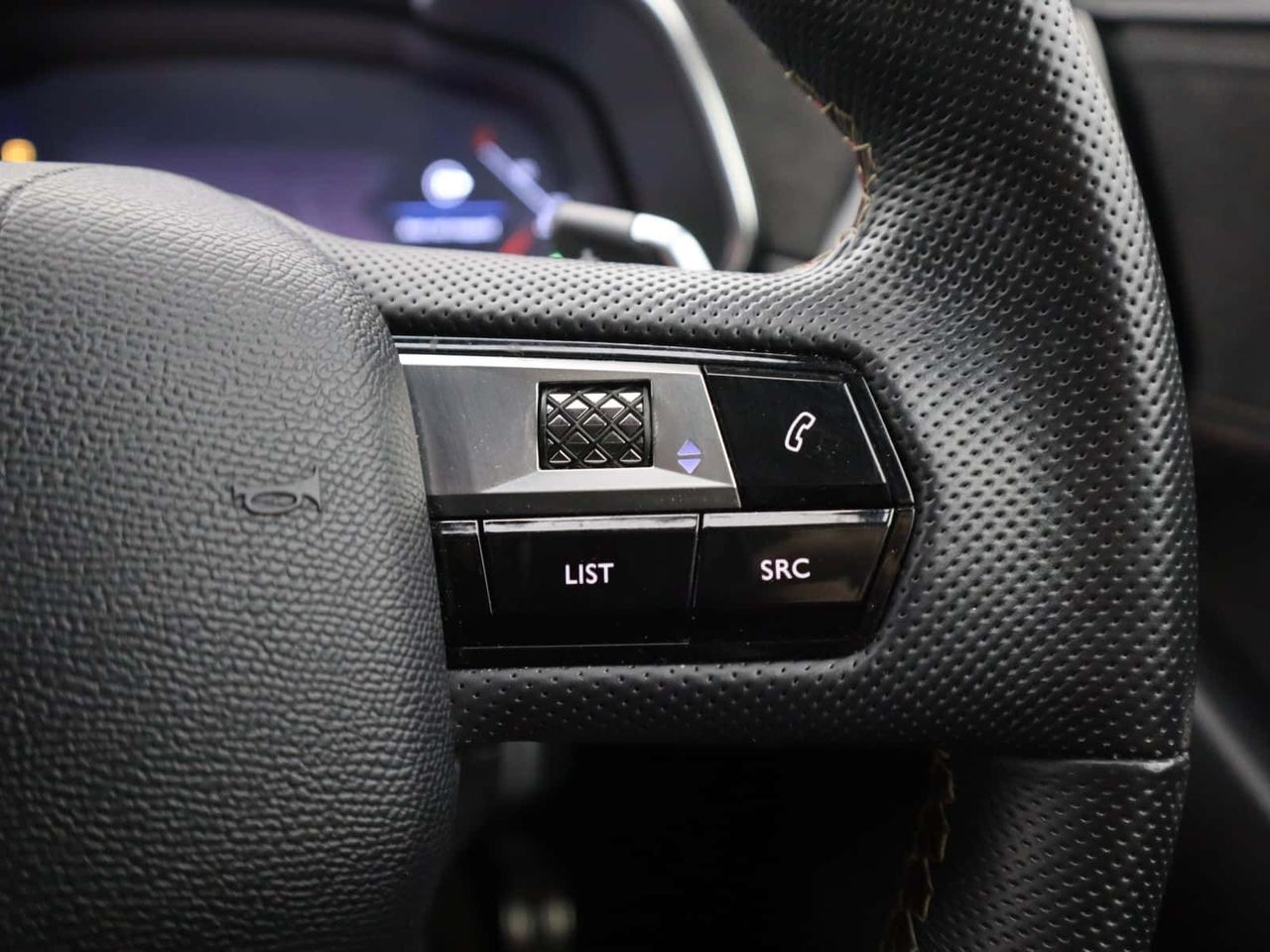DS AUTOMOBILES DS 7 CROSSBACK 