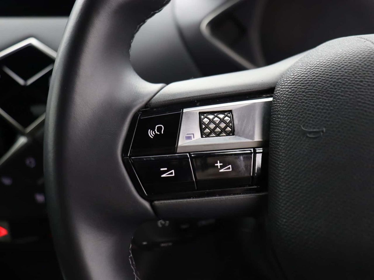 DS AUTOMOBILES DS 3 CROSSBACK 