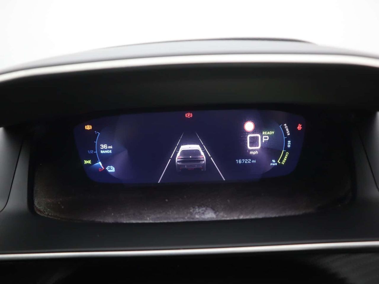 Peugeot E-208 