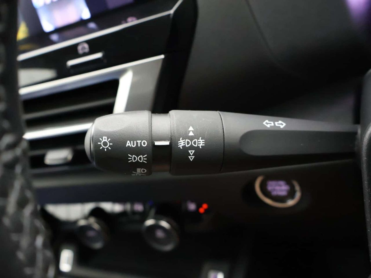 Citroen e-C4 X