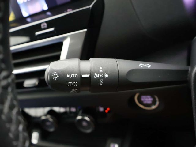 Citroen e-C4 X