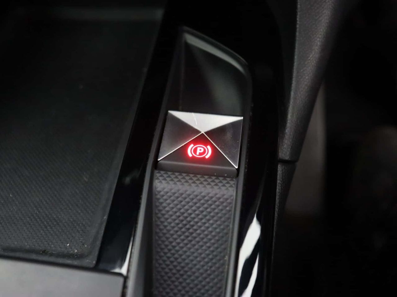 DS AUTOMOBILES DS 3 CROSSBACK