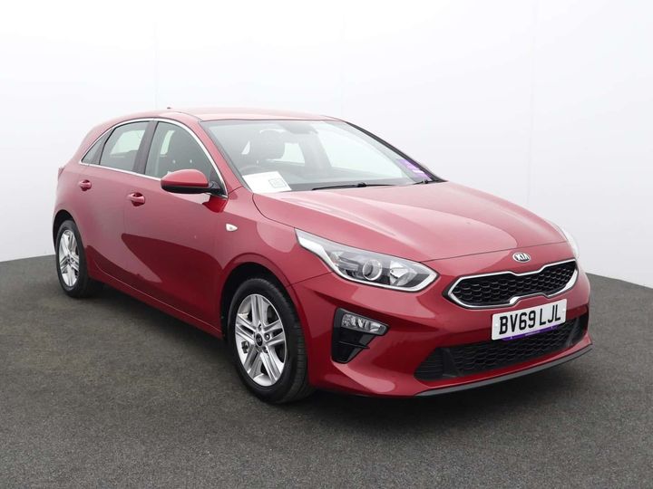 2019 KIA CEED KIA CEED 1.0T GDI 2 5DR MANUAL PETROL 49,676 09 2019 ONLY... photo