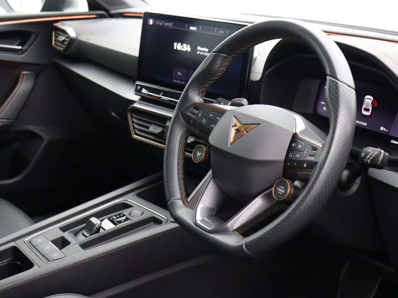 CUPRA Leon 