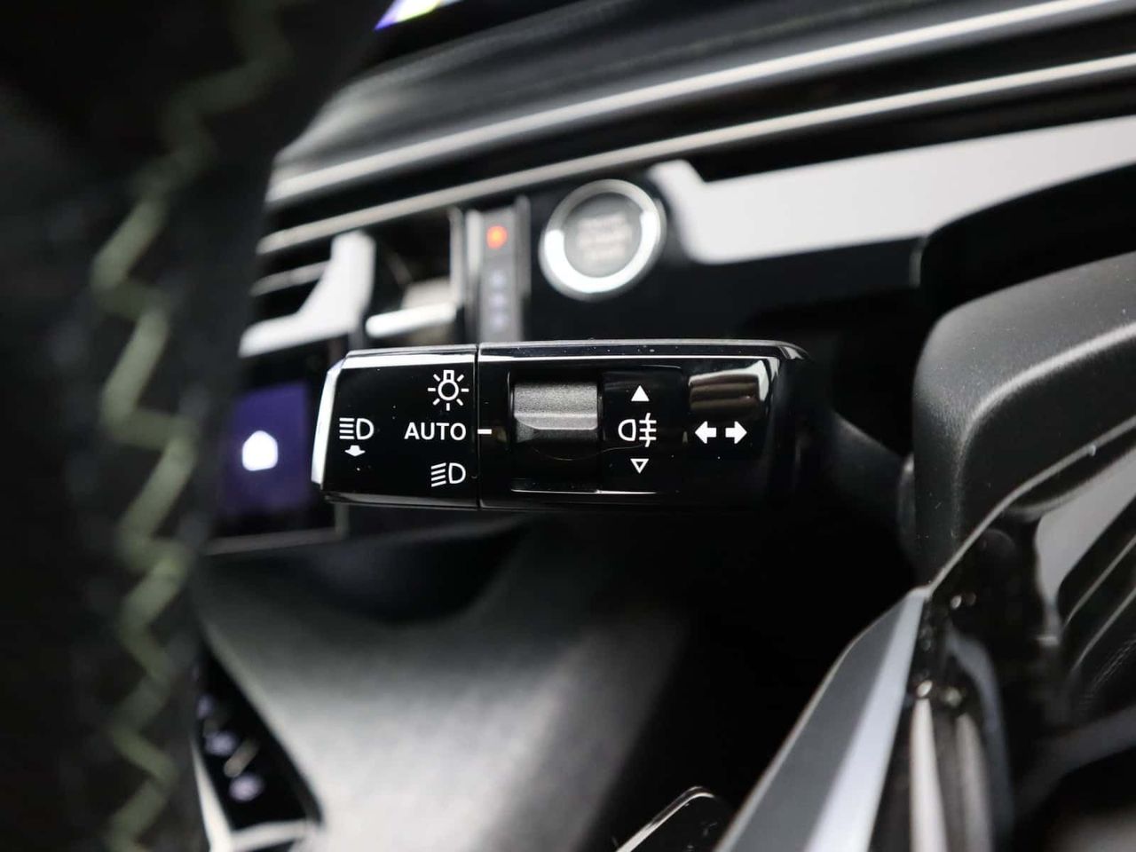 Peugeot E-3008 