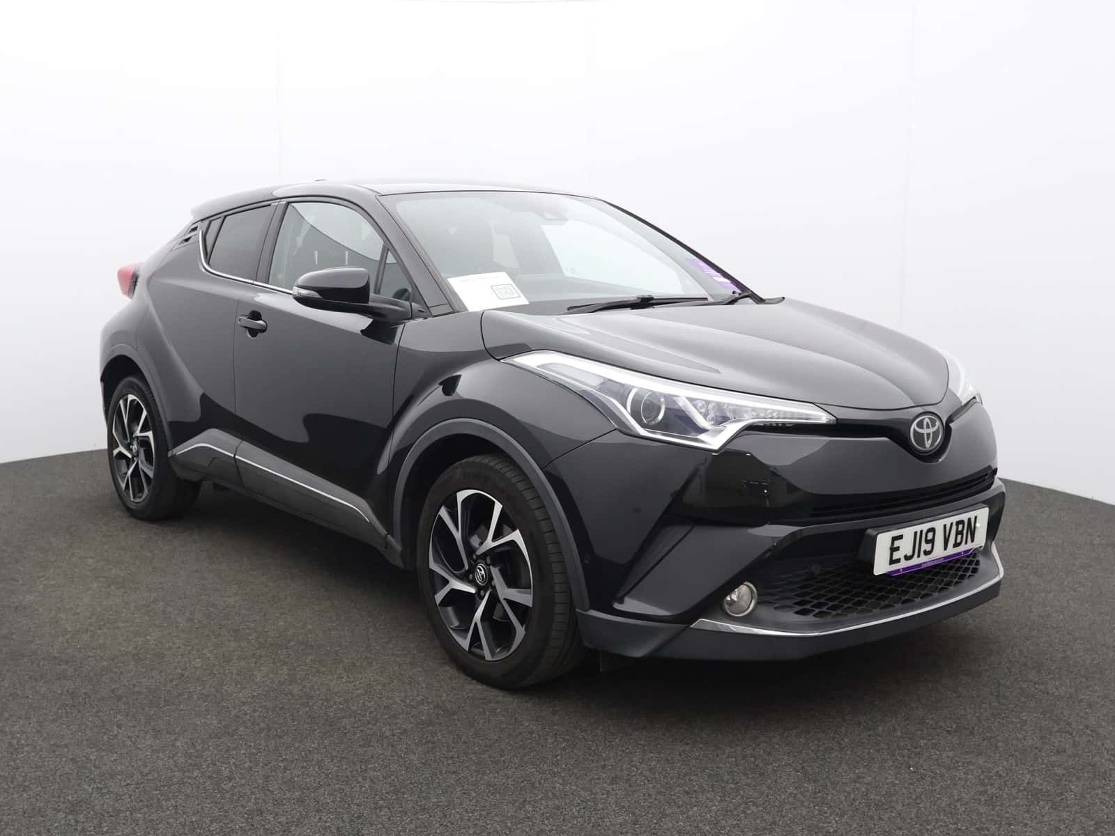 Toyota C-HR dealer public-web source image