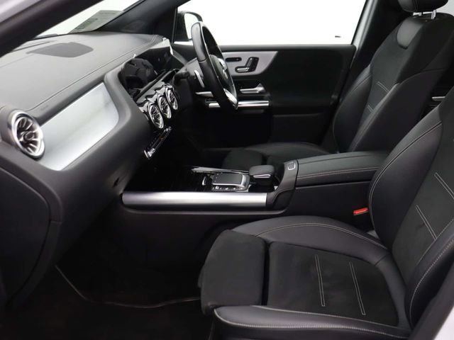 Mercedes-Benz B Class