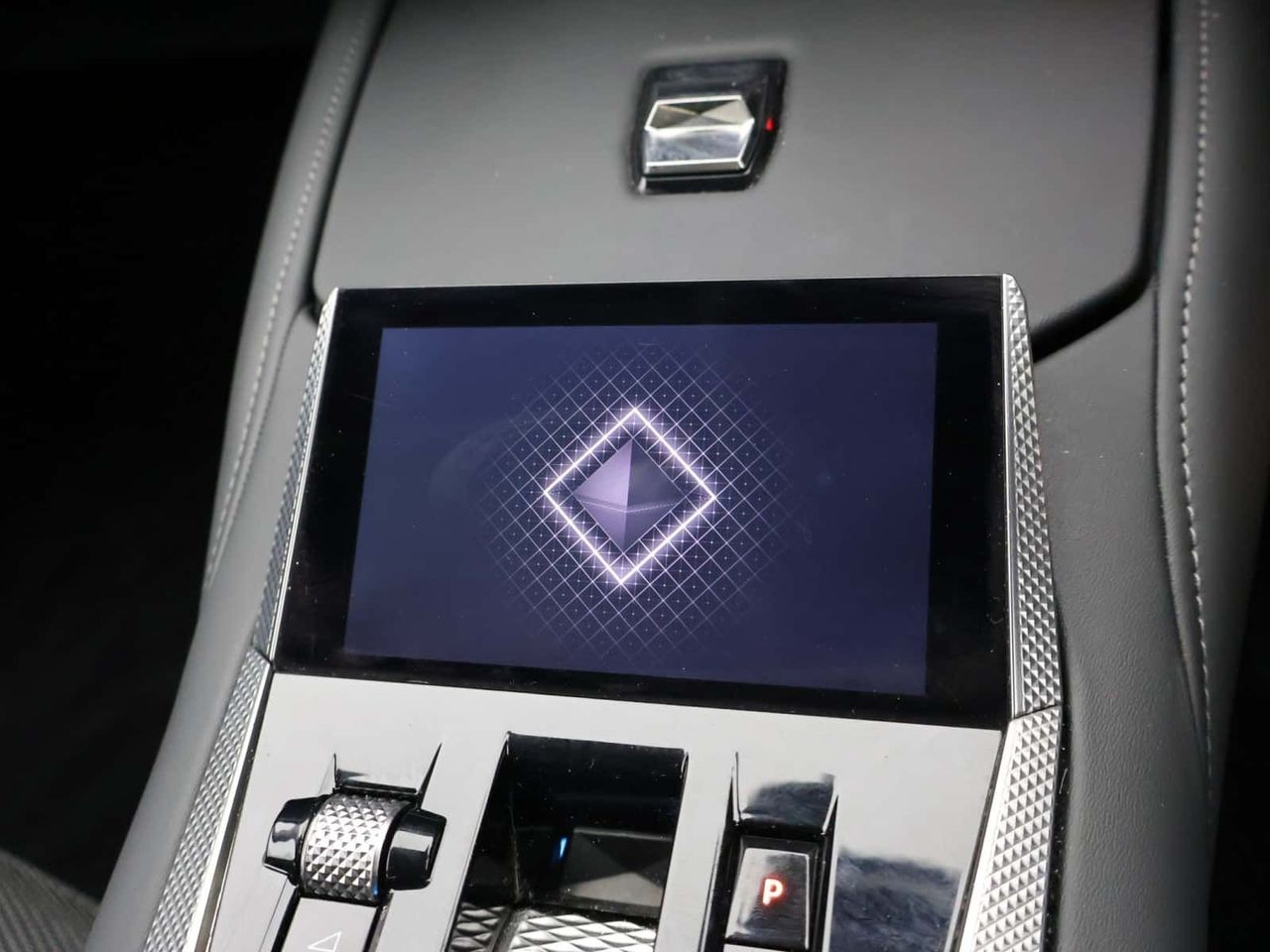 DS AUTOMOBILES DS 4